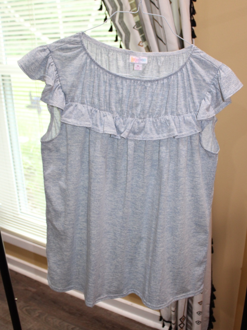 LuLaRoe Classic Tee Light Blue Ruffle Flutter Sleeve Top | Medium